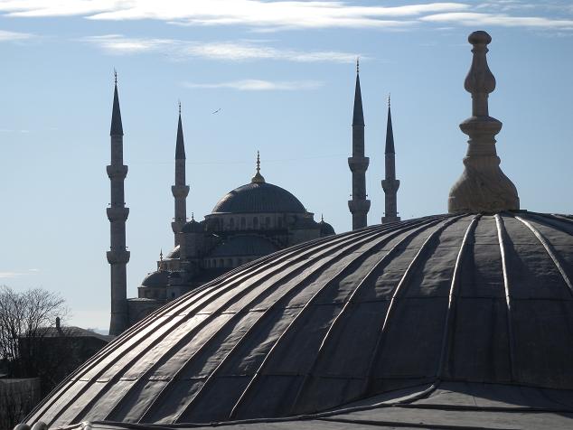La moschea blu vista da Santa Sofia