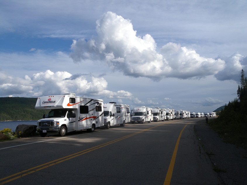 il gruppo di camper in Canada