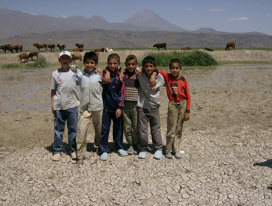 Ragazzi armeni